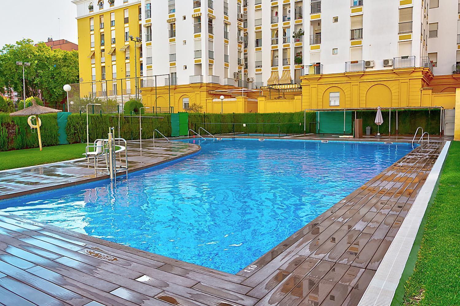 Luxury Apartment In Seville With Pool Luaran gambar
